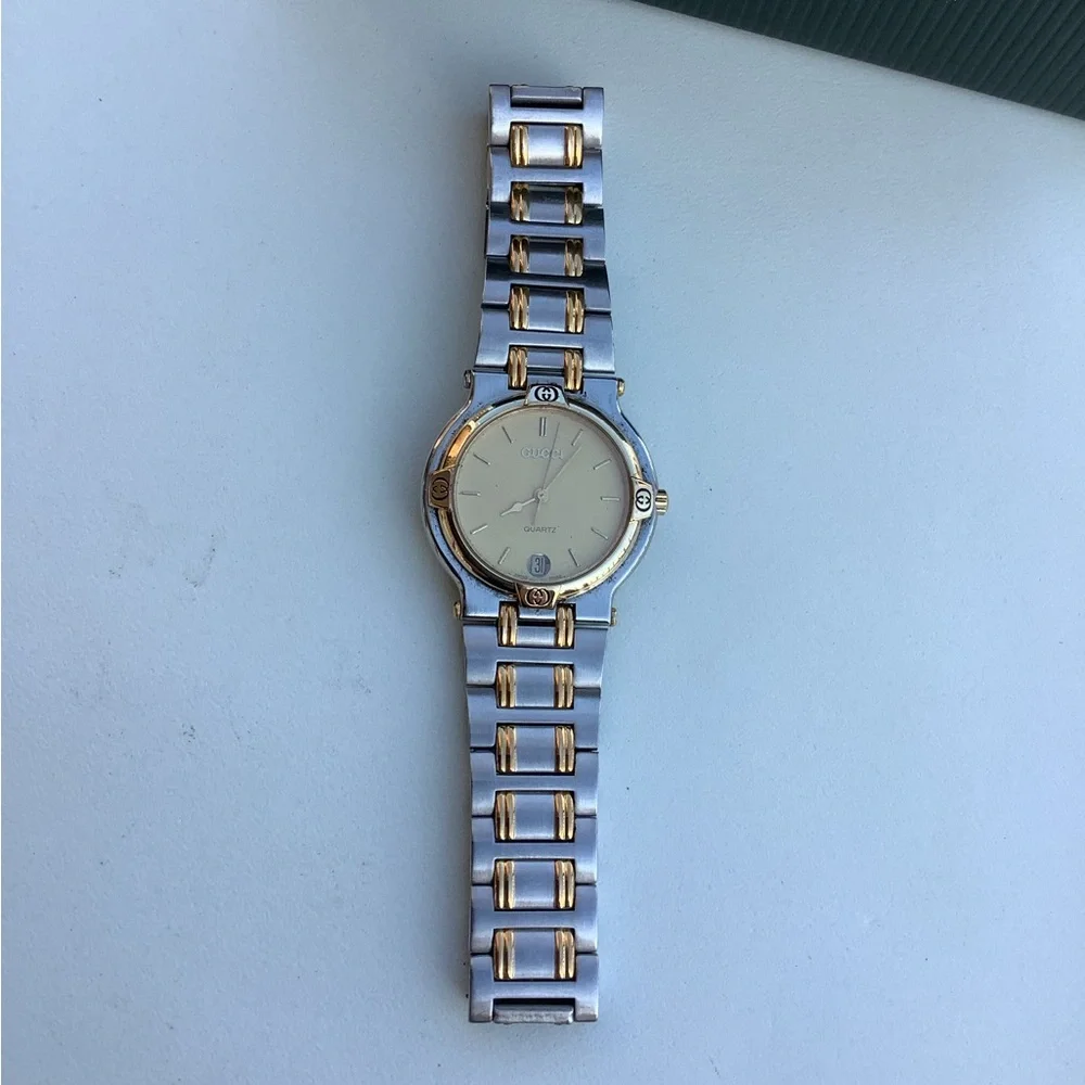 Mens GUCCI 9000 M Stainless steel watch 💥💥